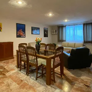 https://departamento-deli.quintano-roohotels.com