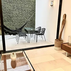 https://luxury-5th-avenue-menesse-32.quintano-roohotels.com